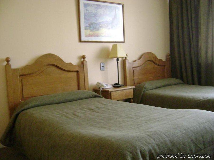 סנטיאגו Hotel Loreto חדר תמונה